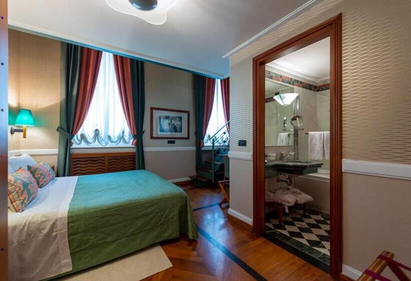 Полулюкс, Grand Hotel Ortigia