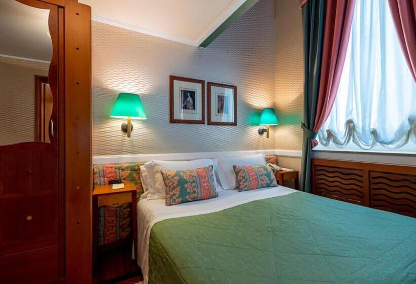 Полулюкс, Grand Hotel Ortigia