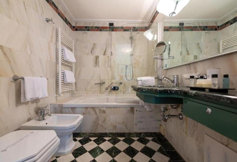 Полулюкс Вид на Море, Grand Hotel Ortigia