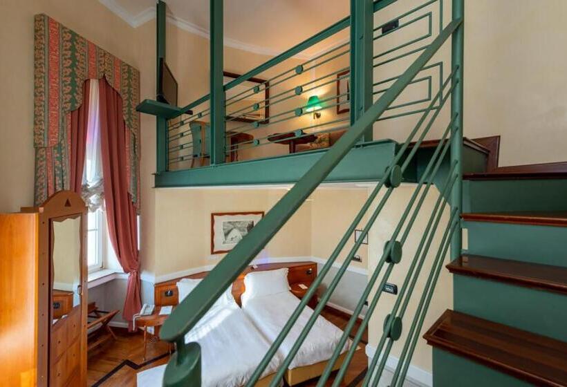 Полулюкс Вид на Море, Grand Hotel Ortigia