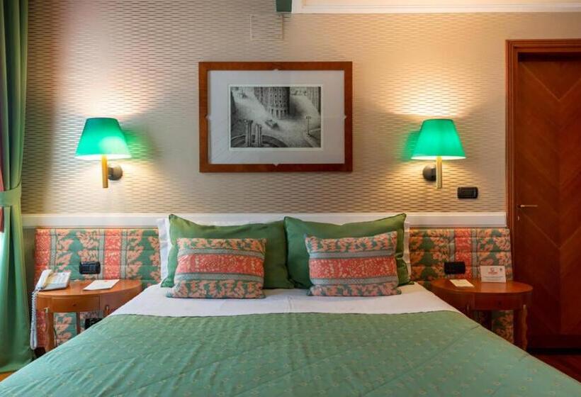 Полулюкс Вид на Море, Grand Hotel Ortigia