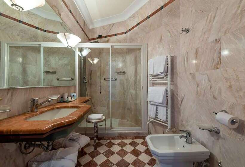 Номер Deluxe Вид на Море, Grand Hotel Ortigia