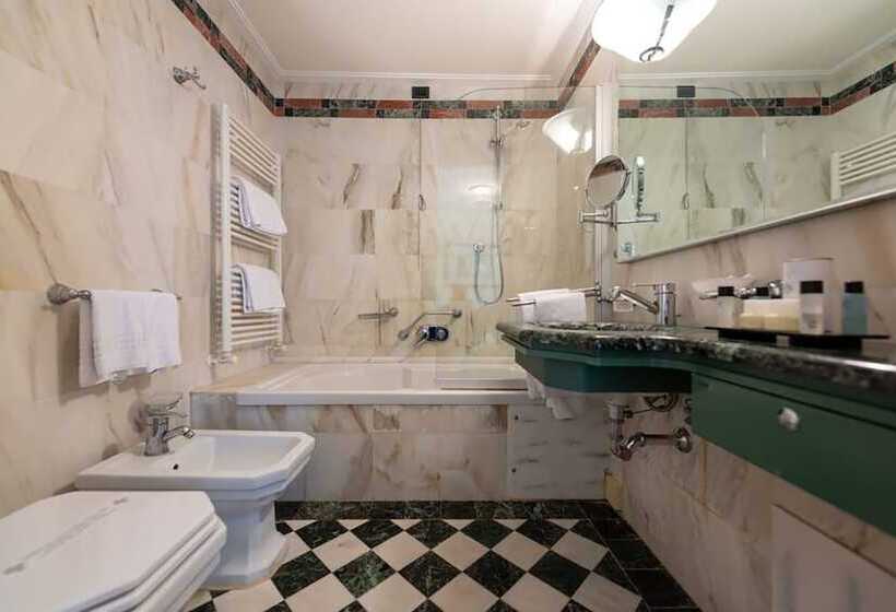 Полулюкс Вид на Море, Grand Hotel Ortigia