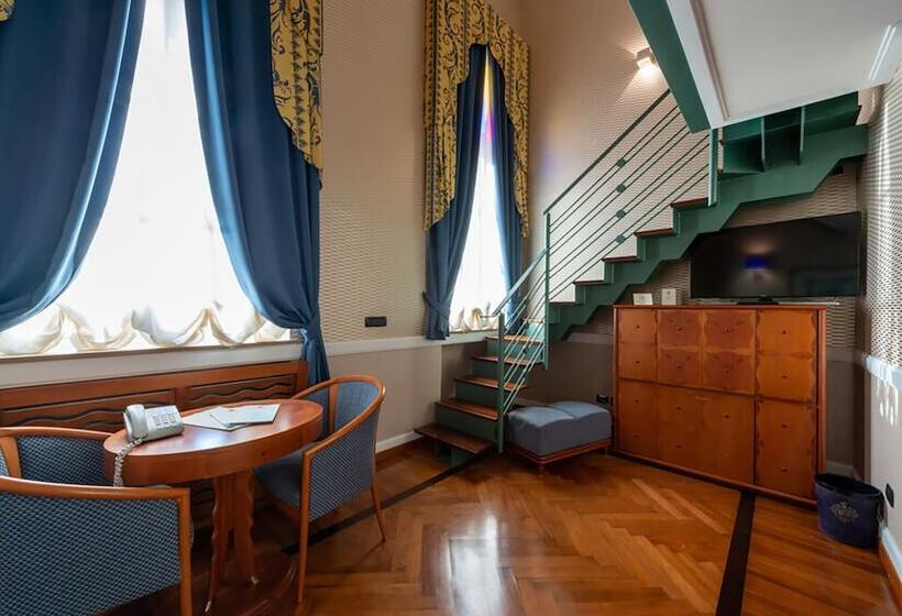 Полулюкс Вид на Море, Grand Hotel Ortigia