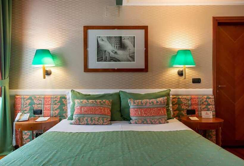 Полулюкс Вид на Море, Grand Hotel Ortigia