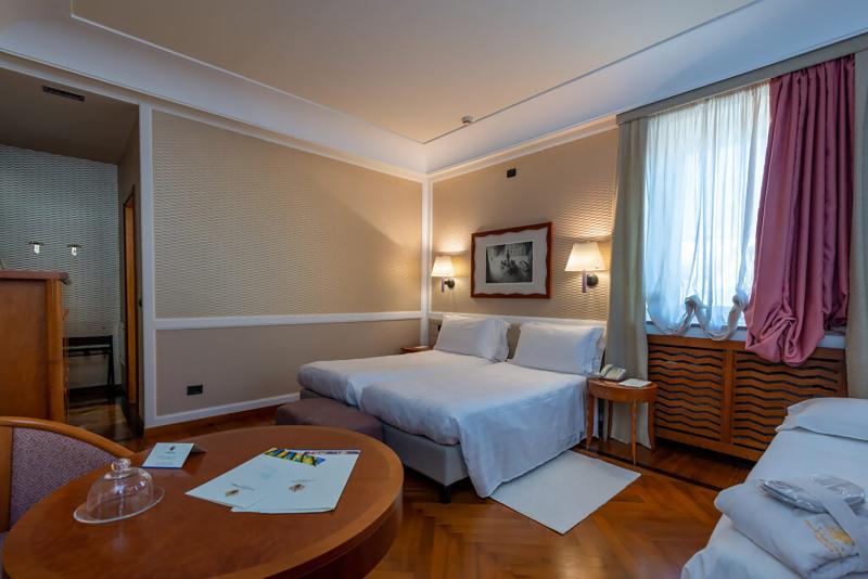 Трехместный Номер Deluxe Вид на Море, Grand Hotel Ortigia