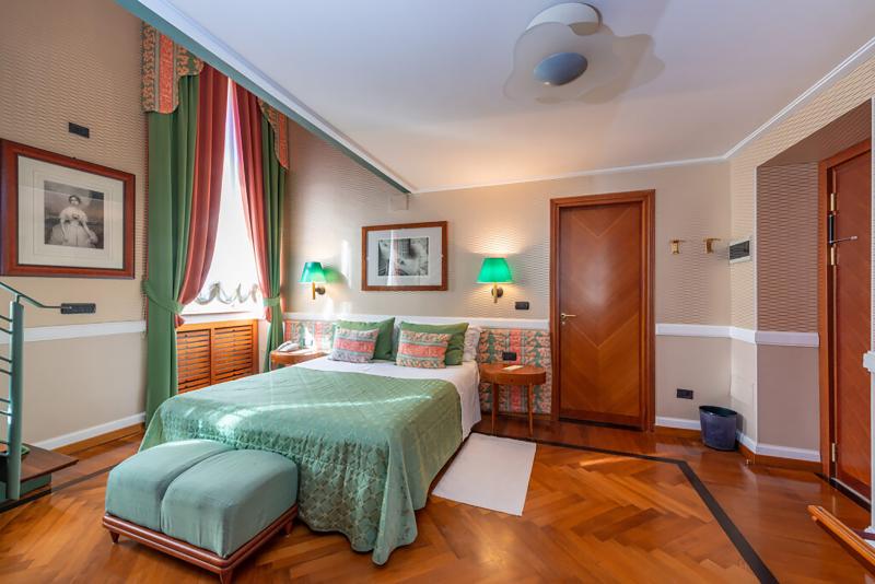 Полулюкс Вид на Море, Grand Hotel Ortigia