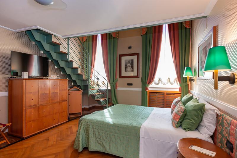 Полулюкс Вид на Море, Grand Hotel Ortigia