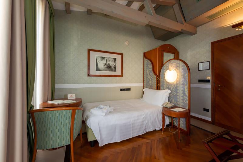 Номер Стандарт Индивидуальный, Grand Hotel Ortigia