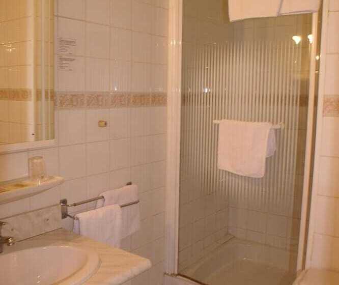 Номер Стандарт, Hôtel Cristol