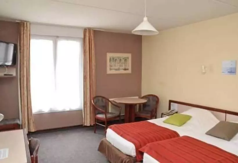 1階のスタンダードルーム, Hôtel Et Studios D Orfeuil