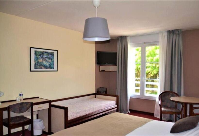 Номер Стандарт, Hôtel Et Studios D Orfeuil