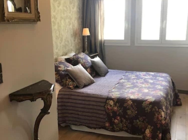 ファミリールーム, Le Ponteil