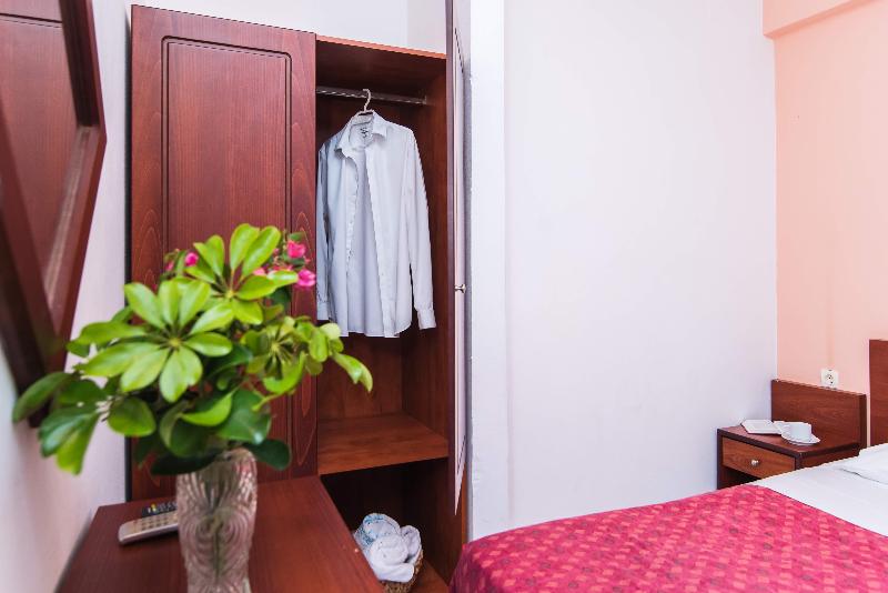 Семейный Номер, Logis L Ayguelade