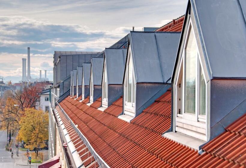 سوییت جونیور, München City Center Affiliated By Meliá