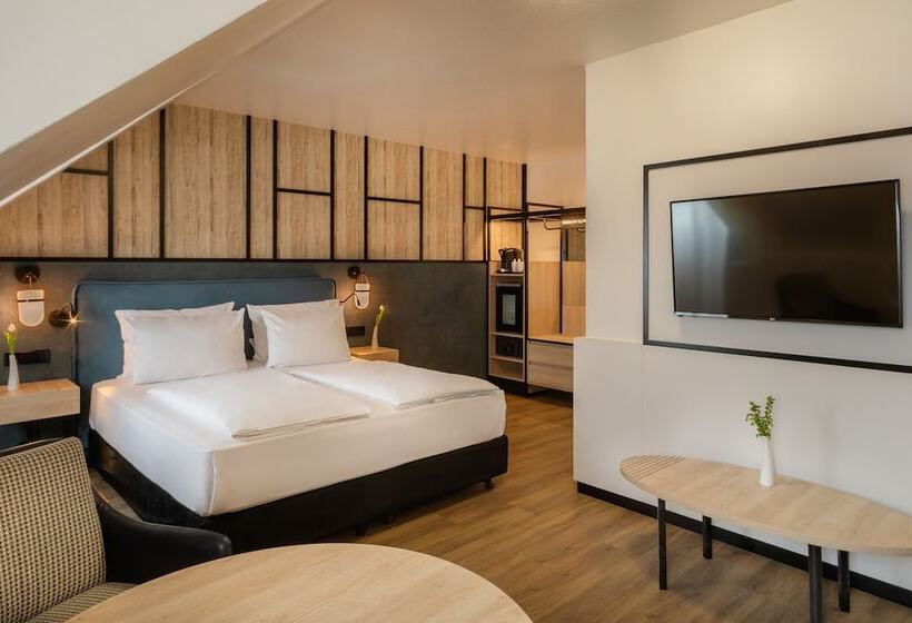 سوییت جونیور, München City Center Affiliated By Meliá