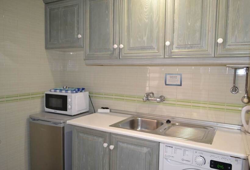 إستوديو قياسى, Marina Plaza By Garvetur