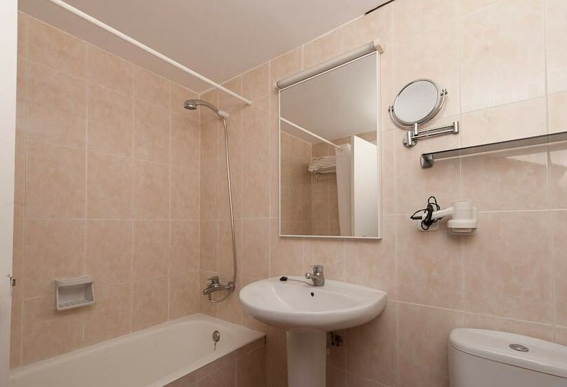 스탠다드 스튜디오, Apartamentos Siesta I