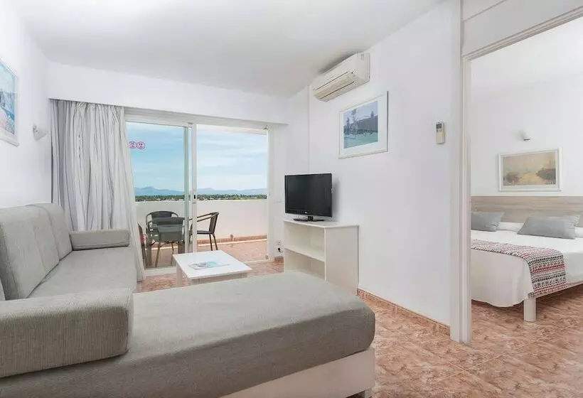 Huoneisto 1 Makuuhuone Allasnäkymä, Apartamentos Siesta I