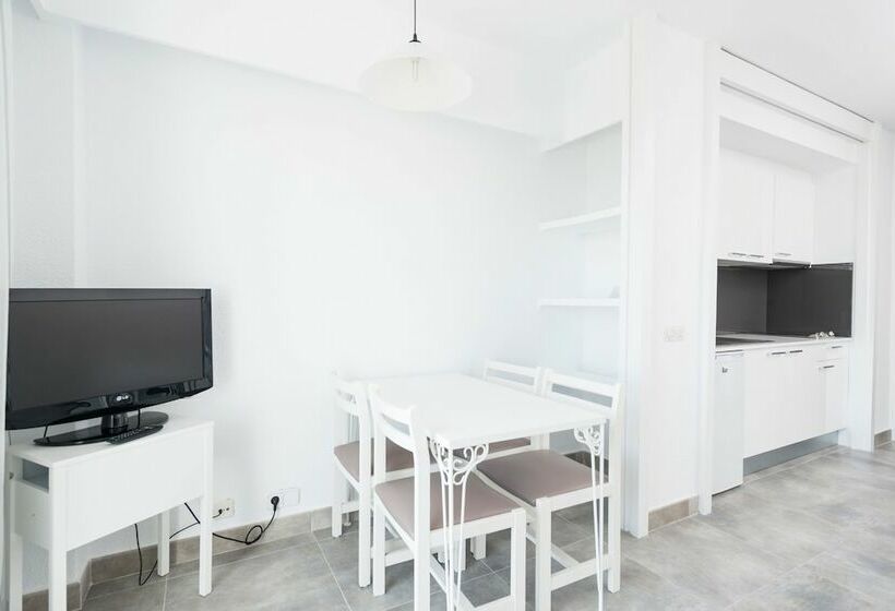 스탠다드 스튜디오 풀장 전망, Apartamentos Siesta I