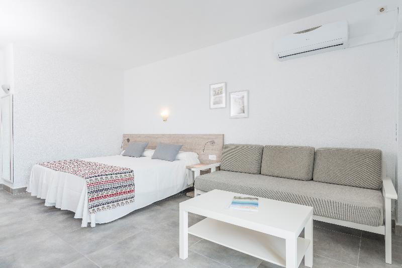 스탠다드 스튜디오, Apartamentos Siesta I