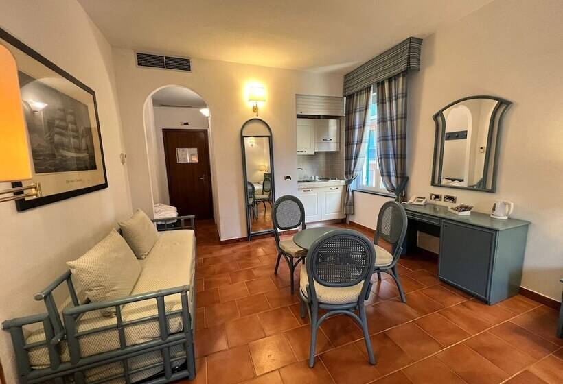 패밀리 룸, Clelia