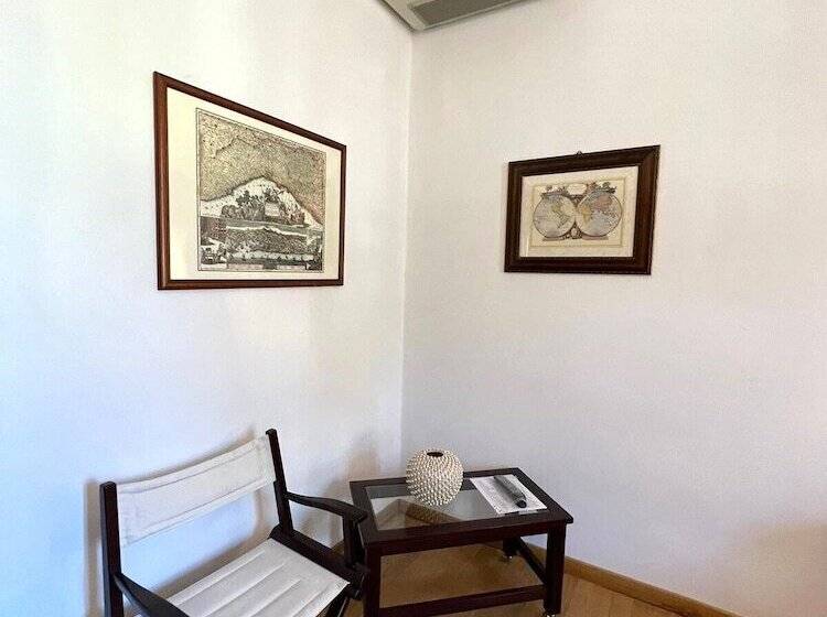 수피리어 룸, Clelia