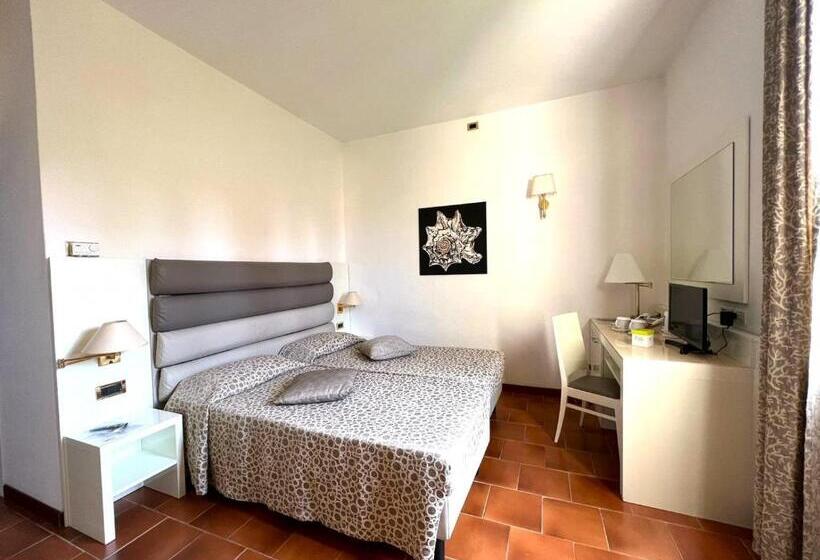 스탠다드 룸, Clelia