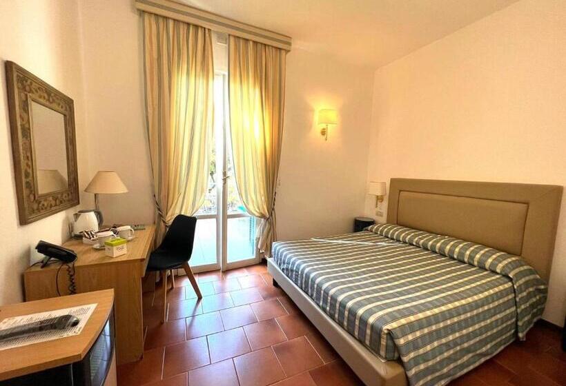 스탠다드 발코니 룸, Clelia