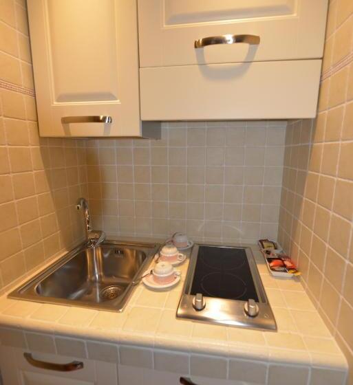 패밀리 룸, Clelia