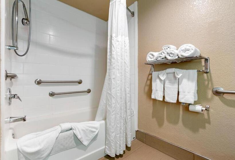 جناح لذوى الاحتياجات الخاصة, Comfort Suites Downtown Sacramento