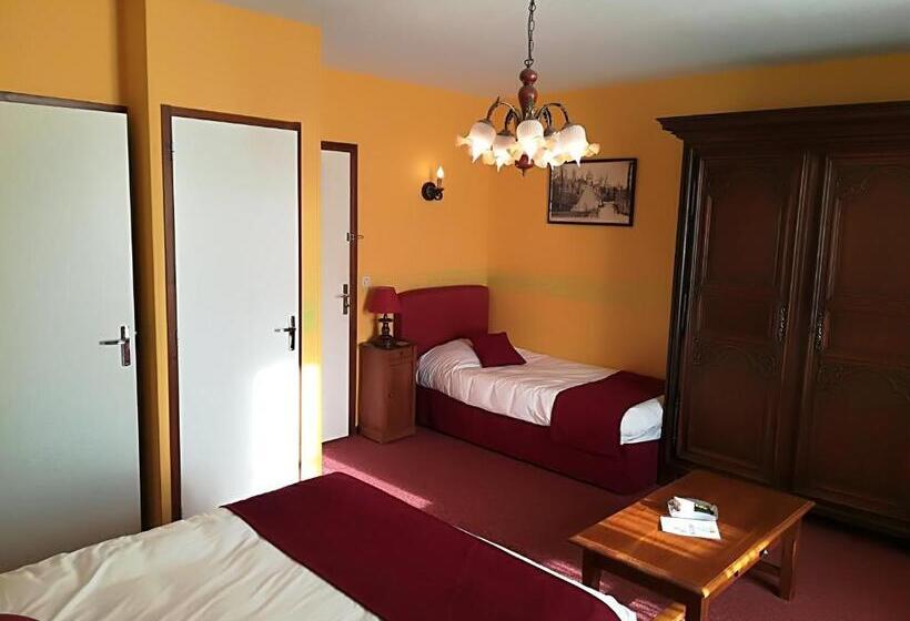 غرفة عائلية, Hostellerie Saint Martin  Logis Hôtel Et Restaurant