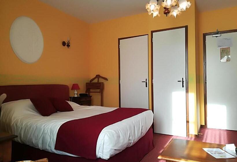 غرفة عائلية, Hostellerie Saint Martin  Logis Hôtel Et Restaurant