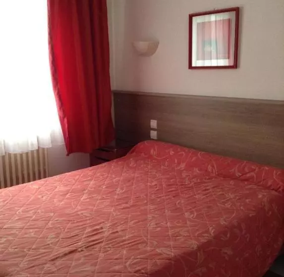 スタンダードルーム, Hôtel Du Stade