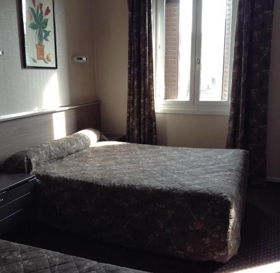 스탠다드 트리플 룸, Hôtel Du Stade