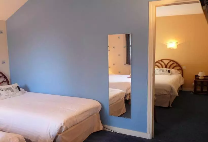スタンダード４人部屋, Logis Hôtel Ariane