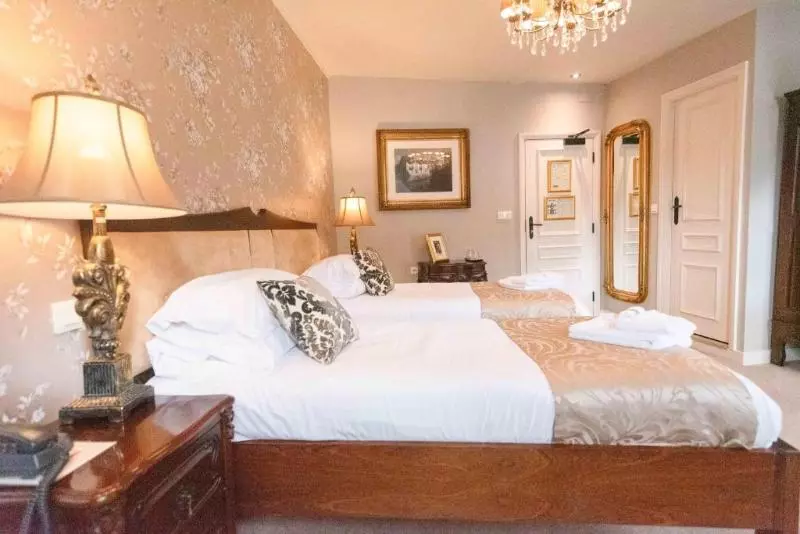 スタンダード４人部屋, Logis Hotel De France