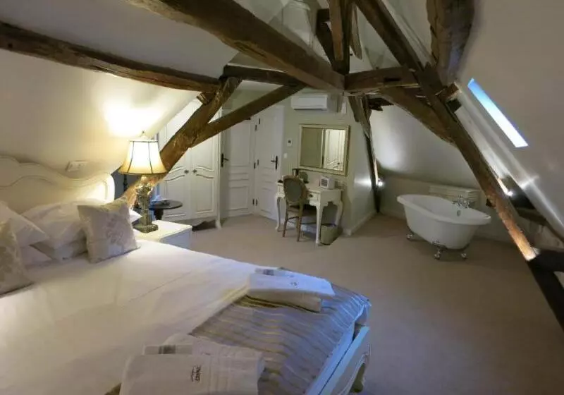 デラックススイート, Logis Hotel De France