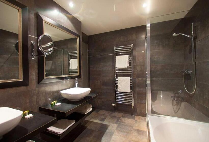 חדר פרמיום, Logis Hôtel Le Cheval Blanc