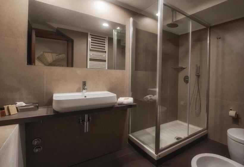 سوییت جونیور, Palazzo Vannoni