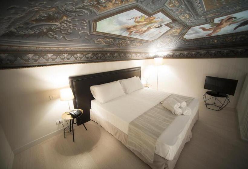 سوییت جونیور, Palazzo Vannoni