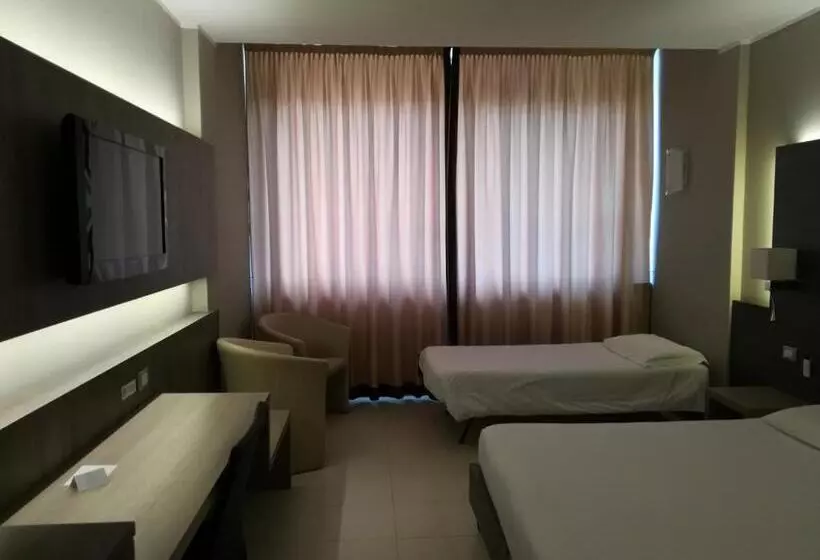 اتاق استاندارد سه نفره, Poggio