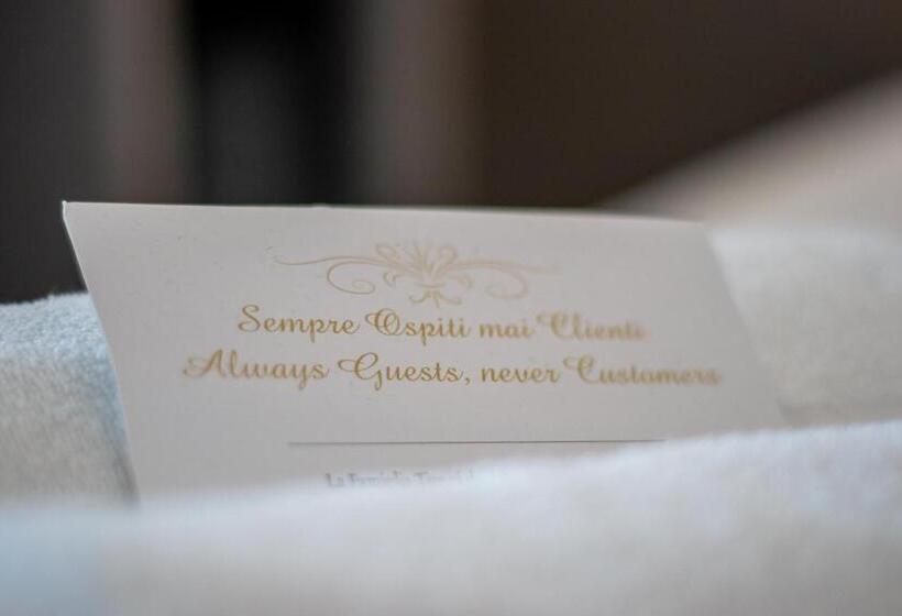 标准三人间, Poggio