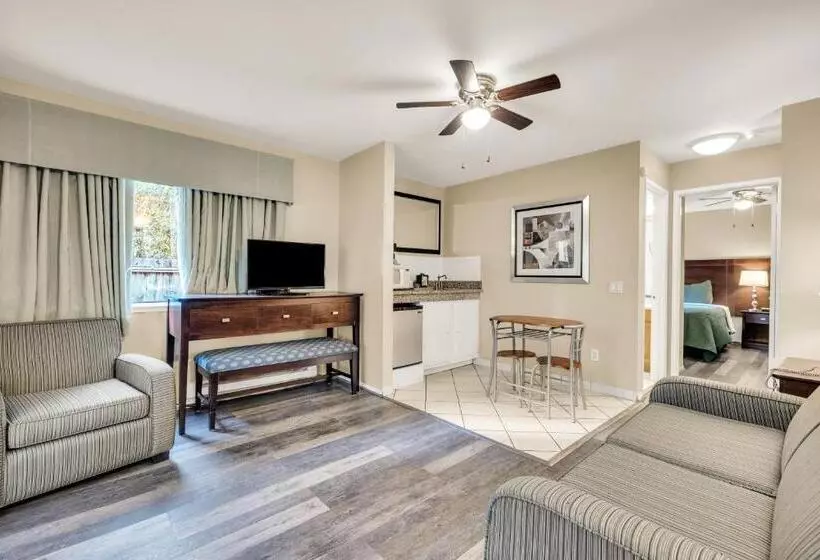 Standard Yhden Hengen Huone, Scottish Fairway Inn
