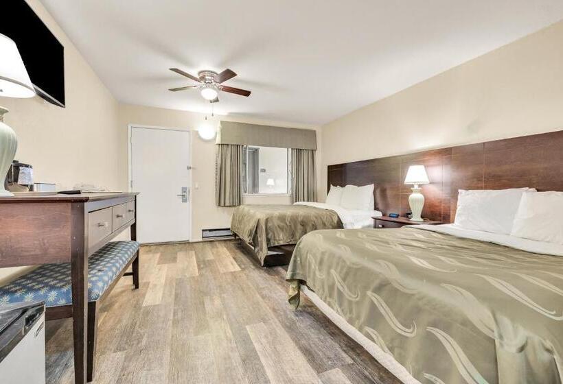 غرفة ديلوكس عائلية, Scottish Fairway Inn