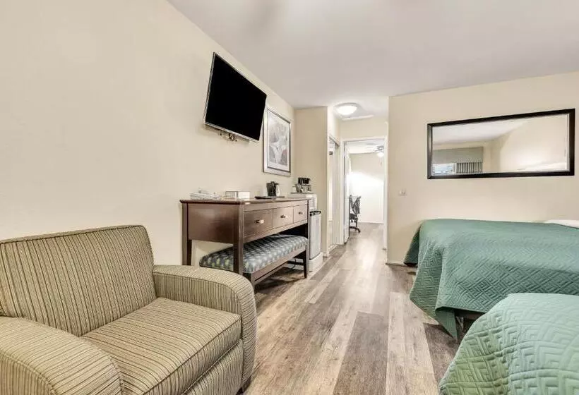 Deluxe-perhehuone, Scottish Fairway Inn