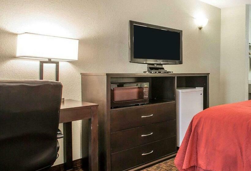 标准间, Quality Inn & Suites Woodland  Sacramento Airport