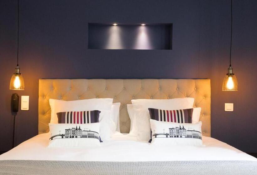 スタンダードルーム, Restaurant Du Fronton