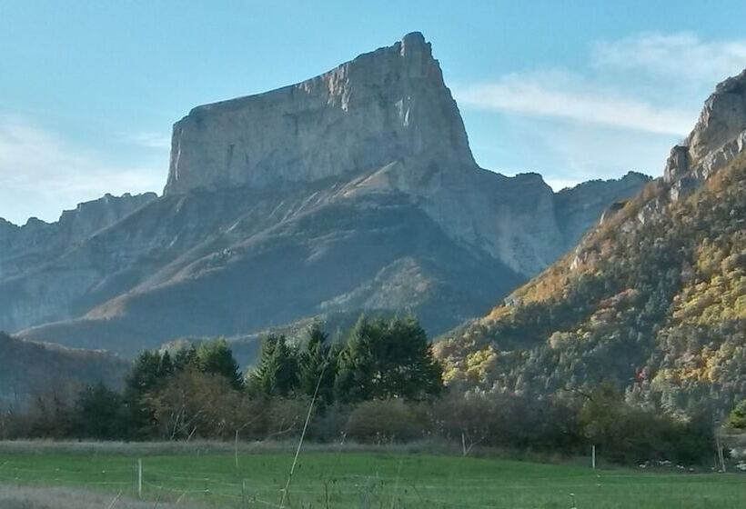 Номер Стандарт, Restaurant Le Traineau