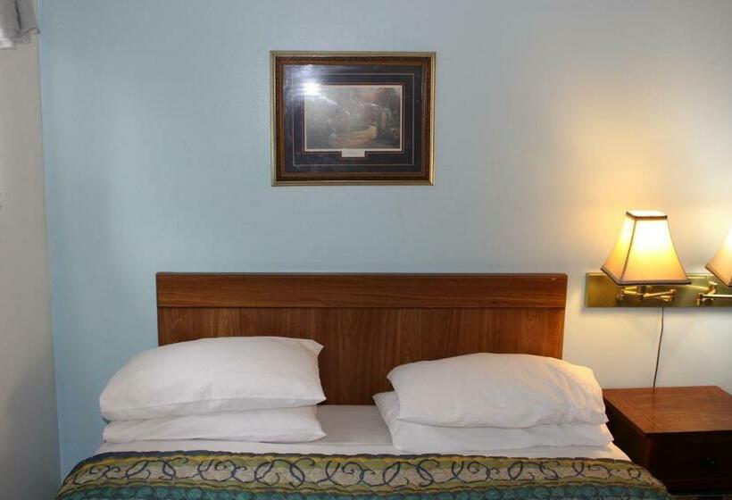 Номер Стандарт, River Road Motel